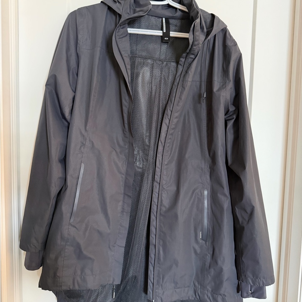 Mondetta Black Mesh-Lined Hooded Jacket